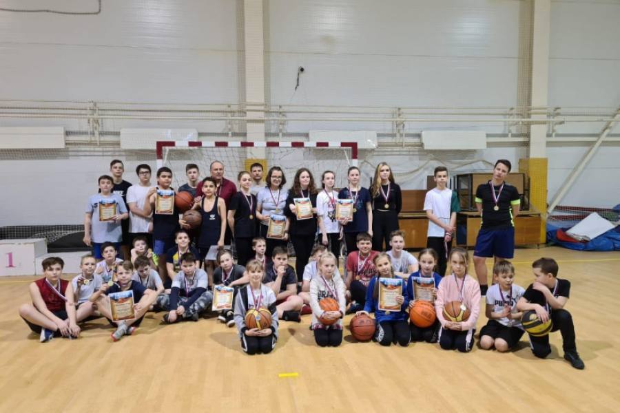 Открытый турнир по баскетболу среди школьных команд