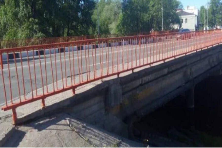 В Наро-Фоминске продолжается реконструкция моста через р.Нару