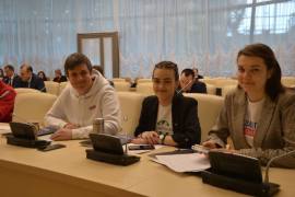 Молодогвардейцы Подмосковья презентовали свои проекты на заседании комиссии областной Общественной палаты