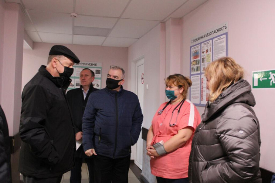 Александр Баранов посетил корпуса Наро-Фоминской областной больницы в Апрелевке