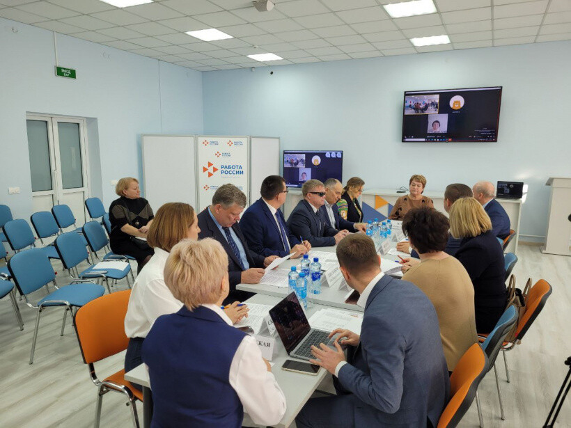 Комитет Мособлдумы по социальной политике и здравоохранению провёл выездное заседание в Ногинске