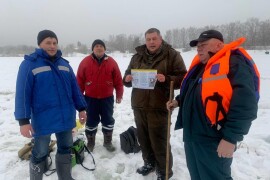 Спасатели Павловского Посада провели профилактическую работу с любителями подледного лова