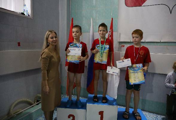 Школа №1 Серпухова в своих стенах собрала самых сильных, ловких и быстрых пловцов муниципалитета.
