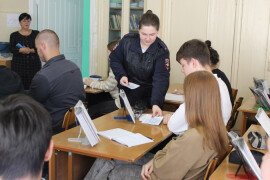 Серпуховские полицейские провели информационную акцию «Моя профессия – полицейский»