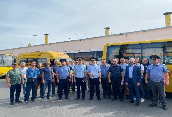 Школьные автобусы Серпухова прошли проверку