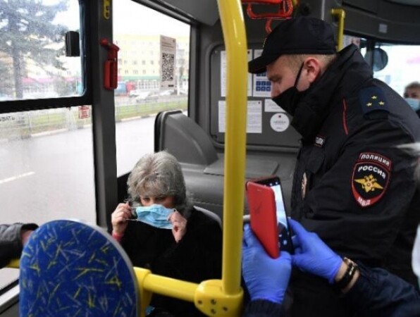 Крупный штраф за безмасочный проезд ждет пассажиров серпуховских автобусов