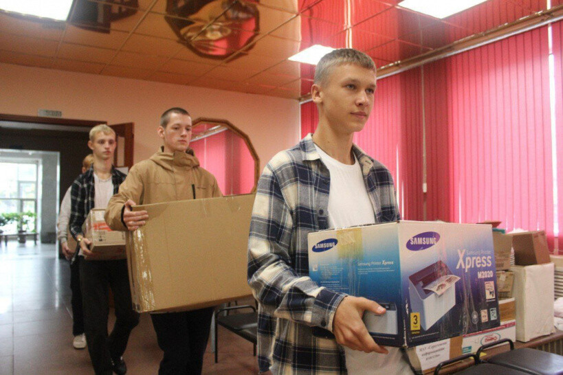 В Серпухове продолжается сбор гуманитарной помощи