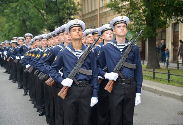 Молодёжь Серпухова приглашают поступать в высшие военно-морские учебные заведения