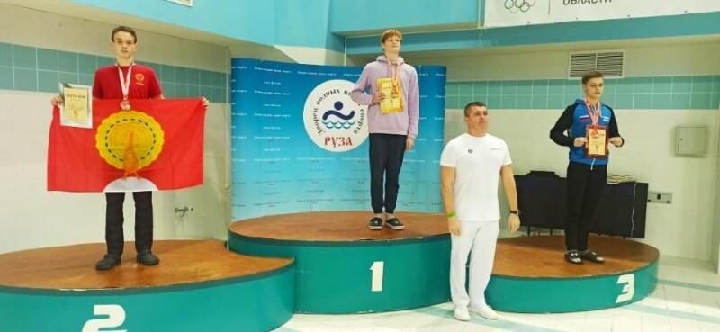 Очередное серебро с областных соревнованиях по плаванию в Серпухове