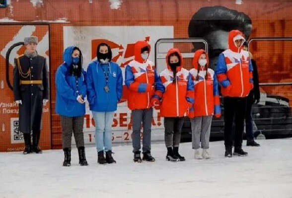 Серпуховские волонтеры поучаствовали в организации «Поезда Победы»