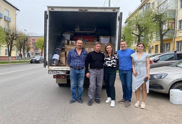 Из Серпуховского местного отделения «Единой России» 26 апреля отправили большую партию гуманитарного груза