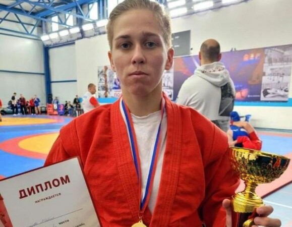 Самбистка из Серпухова одержала победу над всеми соперниками