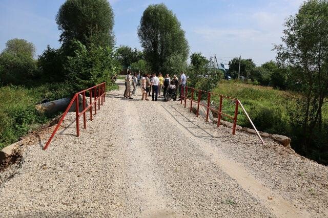 Глава Серпухова открыл после ремонта мост в деревне Шатово