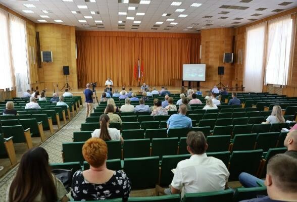 В Серпухове рассмотрели вопрос о работе по снижению задолженности управляющих организаций перед ресурсоснаюжающими предприятиями
