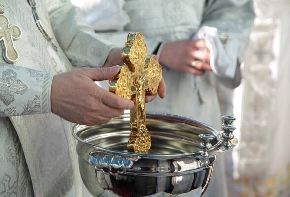 Распорядок богослужений в Крещенский сочельник и на Крещение в 2022 году в храмах Серпуховского благочиния