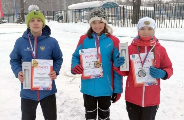 Серпуховичи спортивной школы «Зубрёнок» приняли участие в Январской лыжне