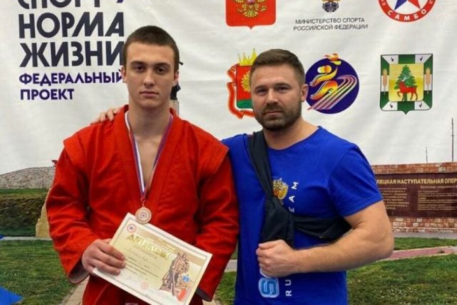 Самбист Серпухова стал призером Первенства и Чемпионата