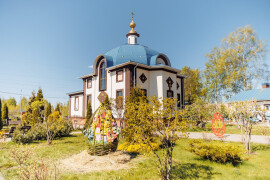 Священнослужители и прихожане отмечают престольный праздник Георгиевского храма в городе Орехово-Зуево